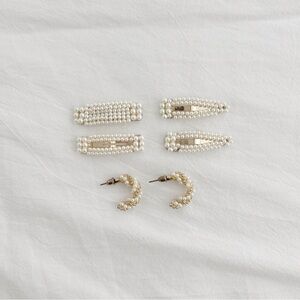 ASSORTMENT OF PEARL & GOLD ACCESSORIES!